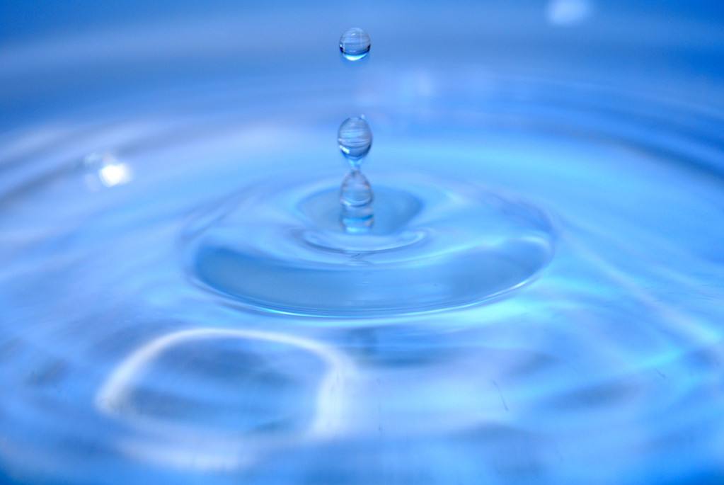 人体成分分析仪:人体水分含量平衡的重要性